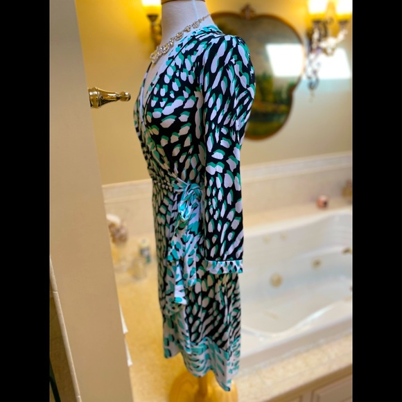 NWOT BCBG MaxAzria Black Green White Wrap Sexy Spring Classic Dress S - Picture 3 of 14